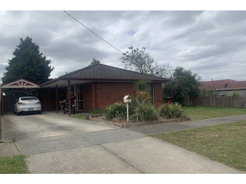9 Edeys Run, Hampton Park VIC 3976