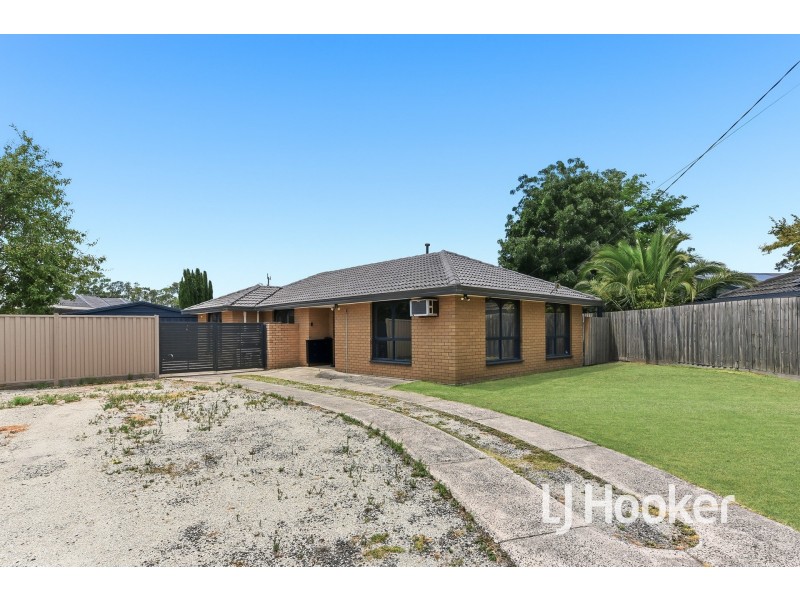 6 Karol Court, Hampton Park VIC 3976