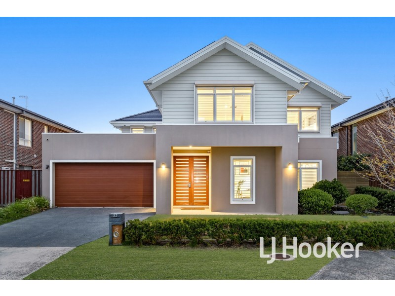 32 Roger Close, Berwick VIC 3806