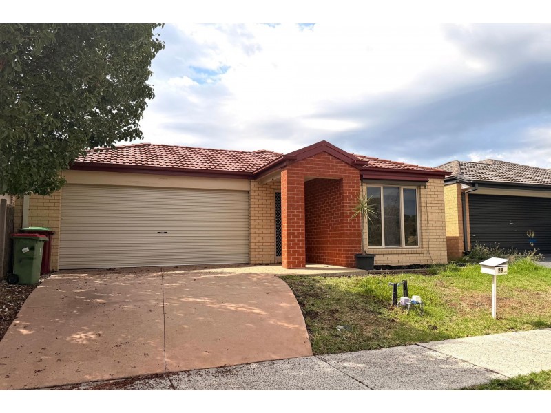 29 Ardent Crescent, Cranbourne East VIC 3977