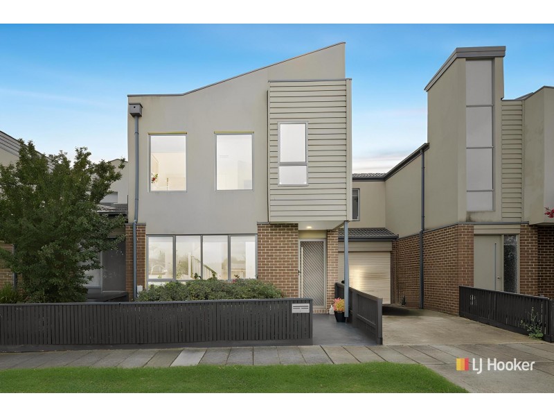 70A Hutchinson Drive, Lynbrook VIC 3975