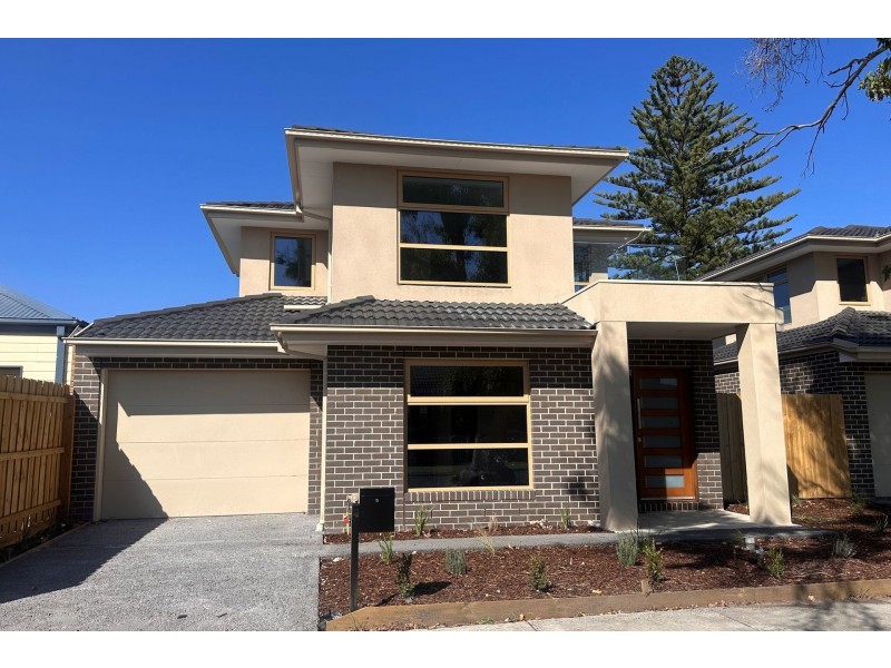 2C Wykeham Court, Frankston VIC 3199