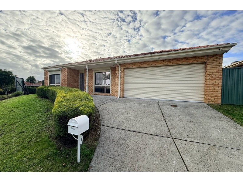 1 Nilufa Court, Hampton Park VIC 3976