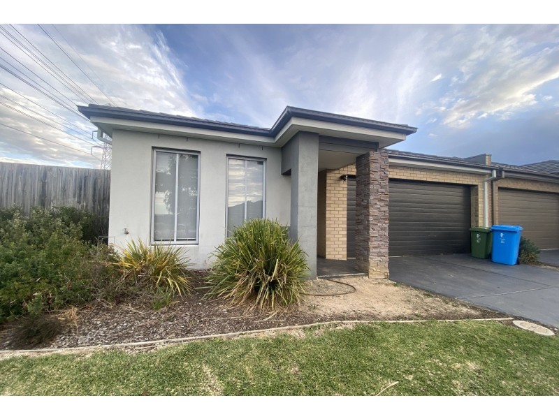 23 Woodright Circuit, Cranbourne East VIC 3977