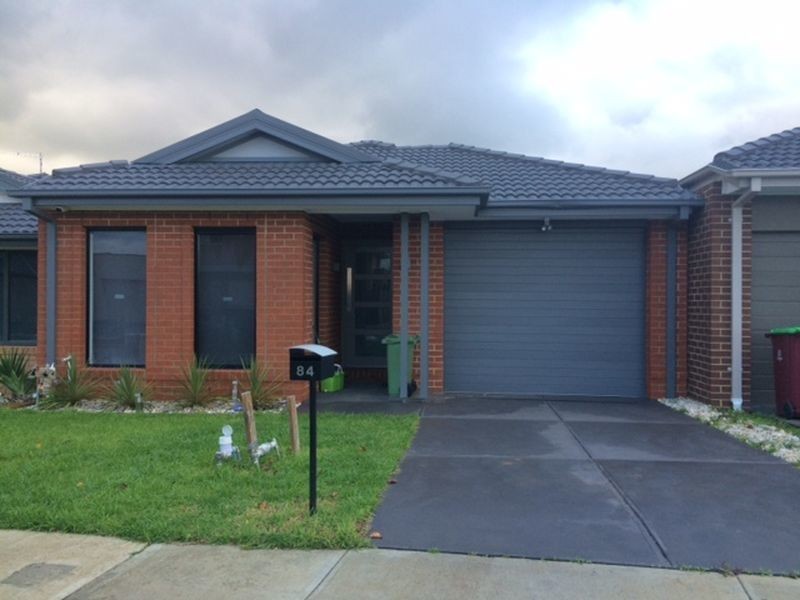 84 Bimberry Circuit, Clyde VIC 3978