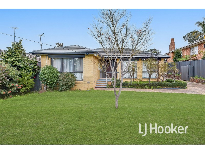 17 Cloverset Avenue, Narre Warren VIC 3805