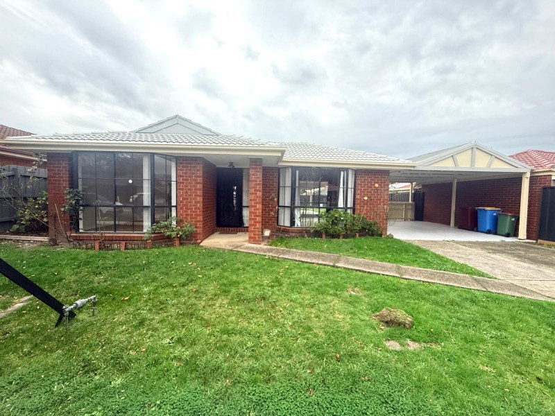 35 The Parkway, Hampton Park VIC 3976