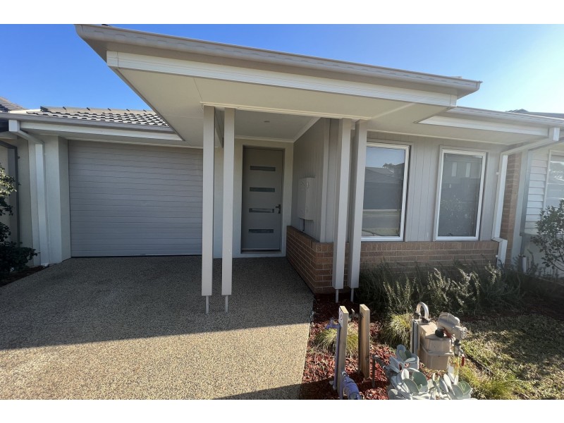 15 Metallic Way, Cranbourne South VIC 3977