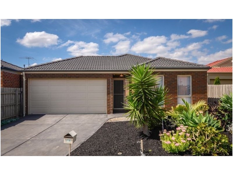 54 Bellarine Drive, Cranbourne VIC 3977