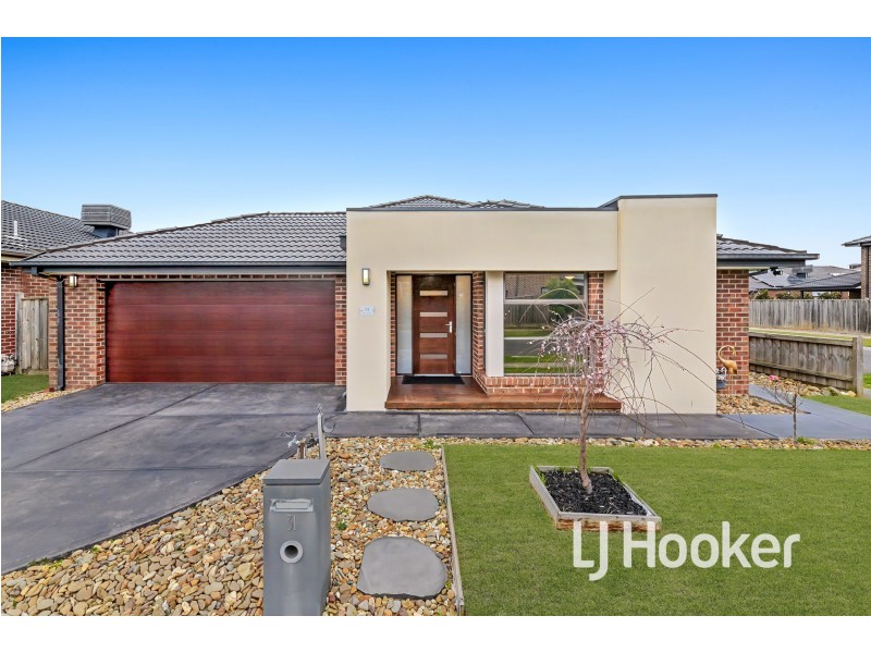 31 Simmental Drive, Clyde North VIC 3978