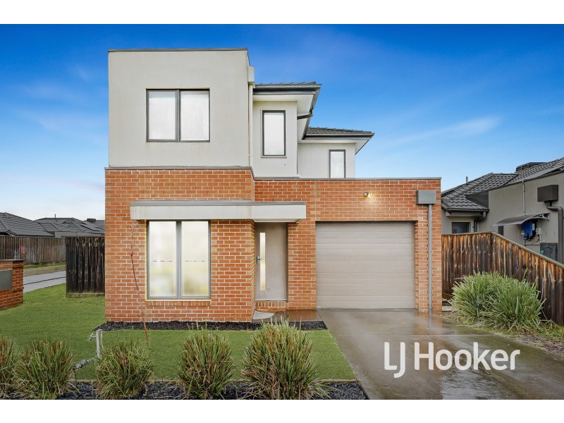 25 Highmount Drive, Hampton Park VIC 3976