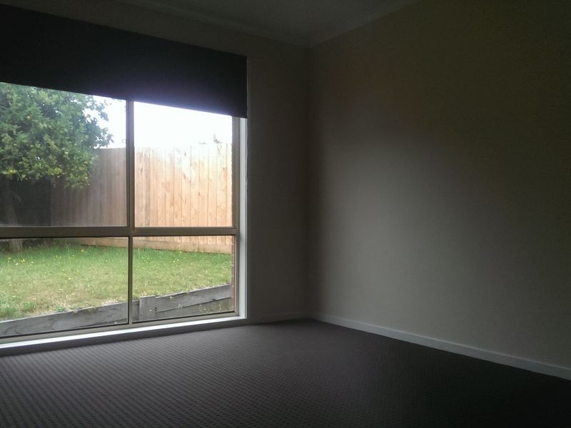 13 Highmount Drive, Hampton Park VIC 3976