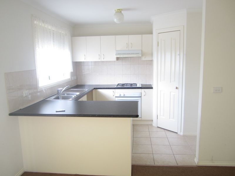 4/6-8 Strabane Way, Hampton Park VIC 3976