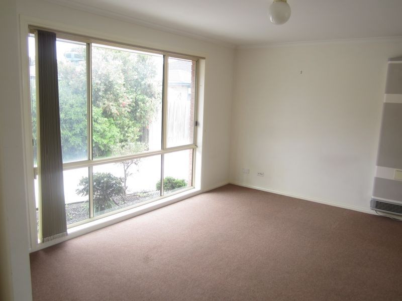 4/6-8 Strabane Way, Hampton Park VIC 3976
