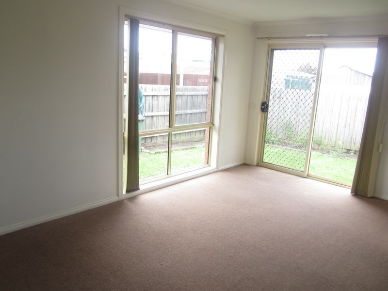 4/6-8 Strabane Way, Hampton Park VIC 3976