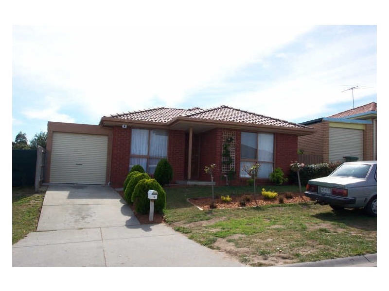 2 Rosalie Court, Hampton Park VIC 3976