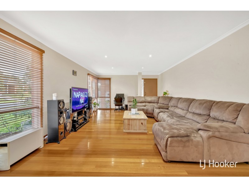 17 Cumberland Chase, Hampton Park VIC 3976