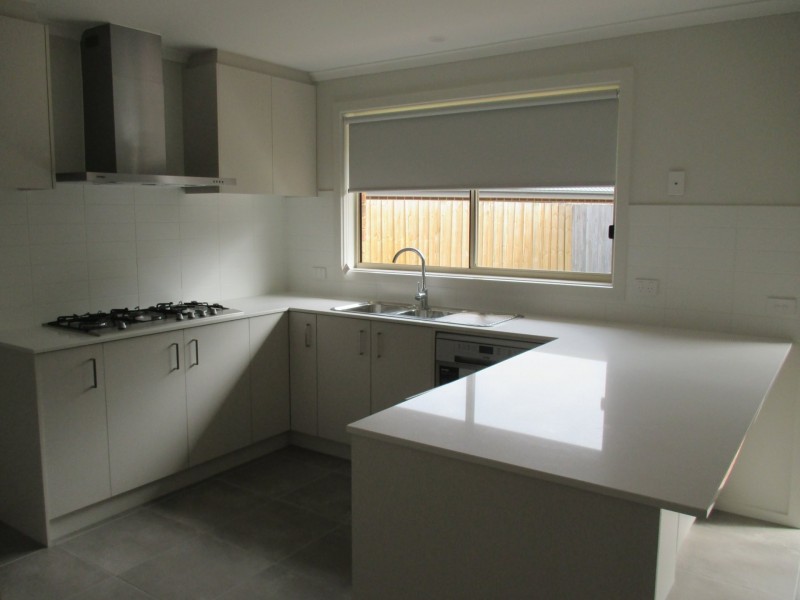 6 Viewside Way, Hampton Park VIC 3976