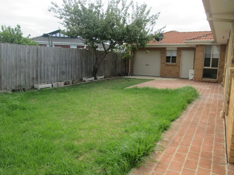 6 Viewside Way, Hampton Park VIC 3976