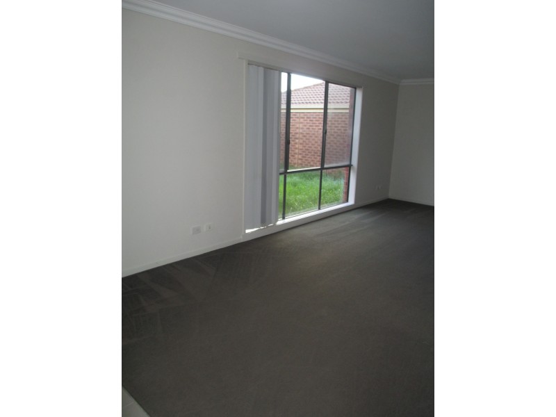 64 Central Road, Hampton Park VIC 3976