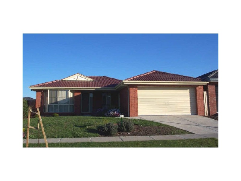 5 Shaftsbury Avenue, Berwick VIC 3806