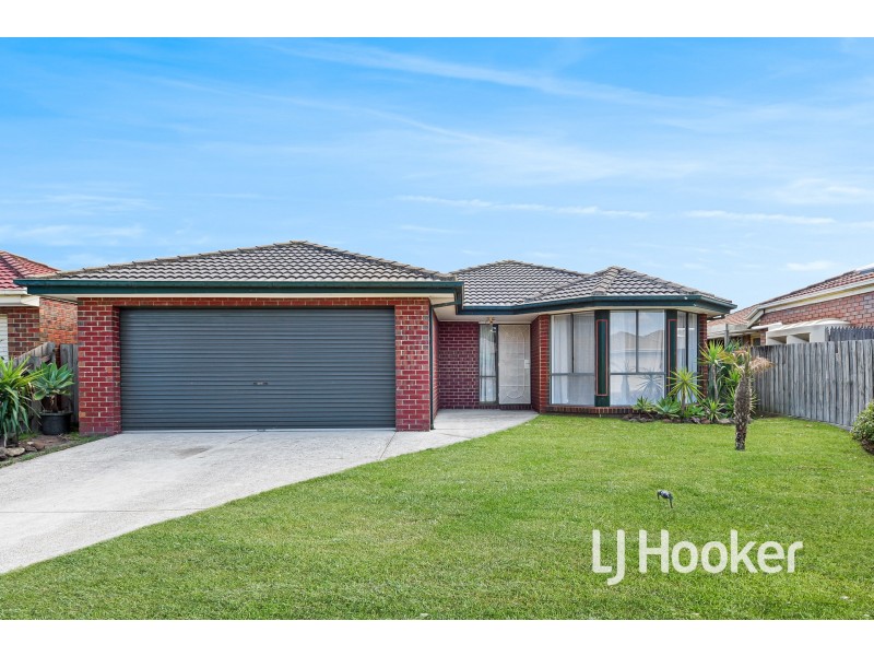 8 Belalie Close, Hampton Park VIC 3976