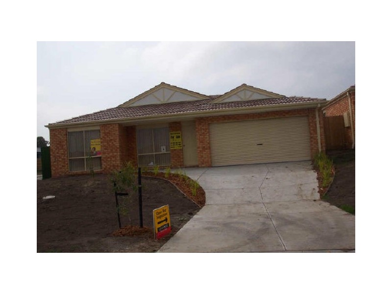 36 Oakland Drive, Hampton Park VIC 3976