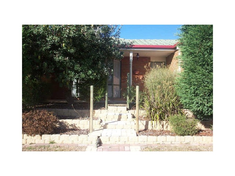 2 Dusk Court, Hampton Park VIC 3976