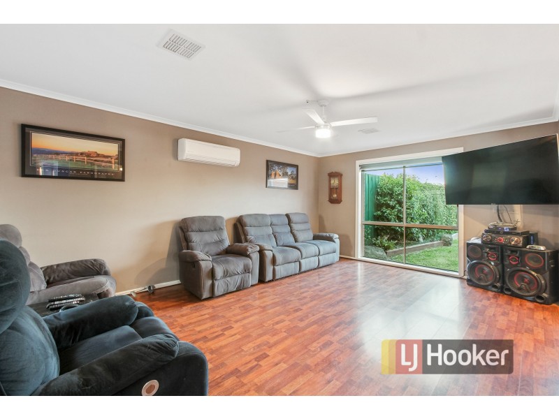 1 Breydon Place, Hampton Park VIC 3976