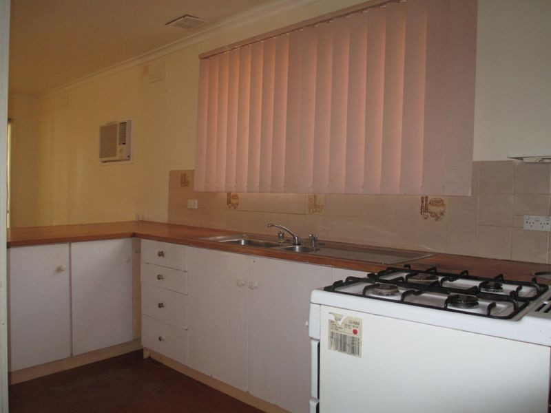 7 Parkland Avenue, Hampton Park VIC 3976