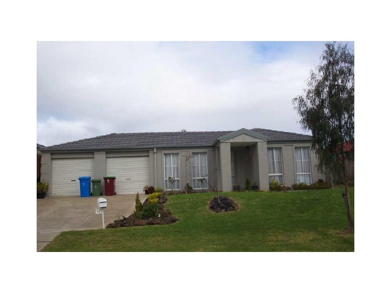 12 Farskiene Place, Hampton Park VIC 3976