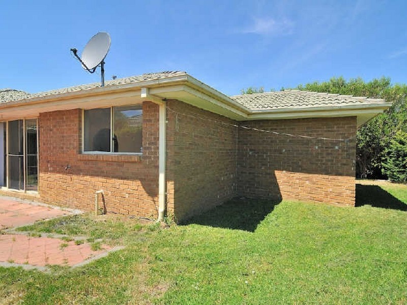 15 Arnica Close, Hampton Park VIC 3976