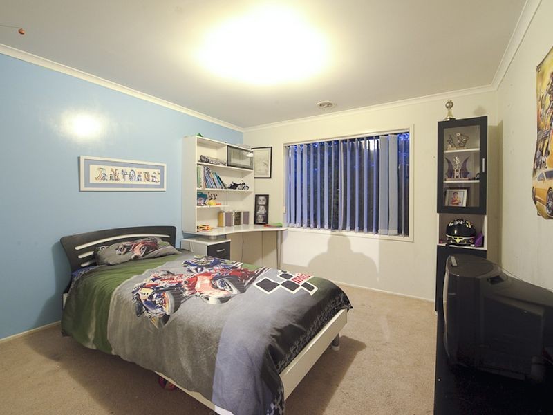 10 Cascade Way, Hallam VIC 3803