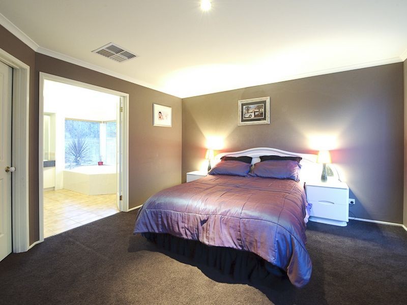 10 Cascade Way, Hallam VIC 3803