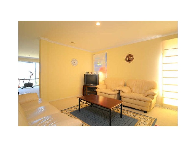 40 Bluerange Crescent, Lynbrook VIC 3975