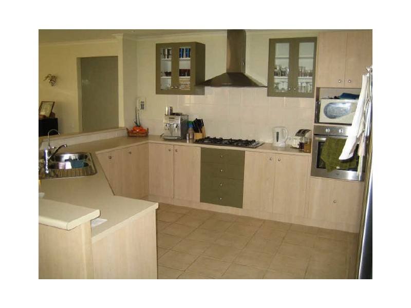 727 Glasscocks Road, Narre Warren South VIC 3805