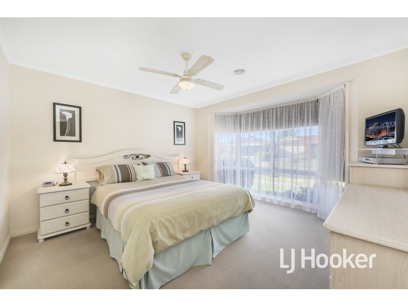 25 Kirkwood Crescent, Hampton Park VIC 3976