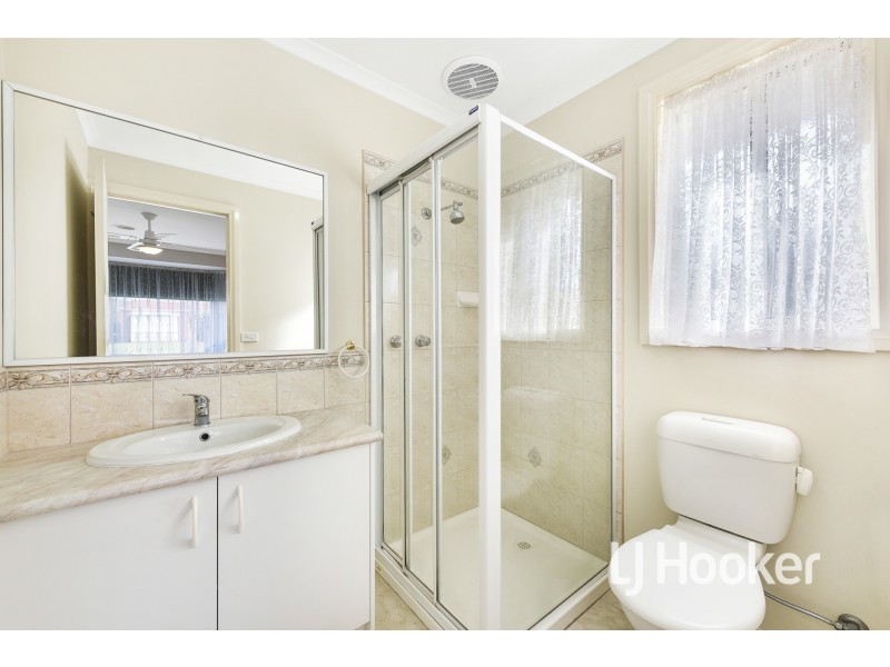 25 Kirkwood Crescent, Hampton Park VIC 3976