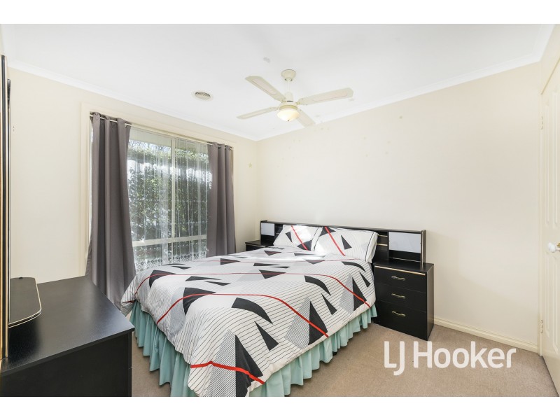 25 Kirkwood Crescent, Hampton Park VIC 3976