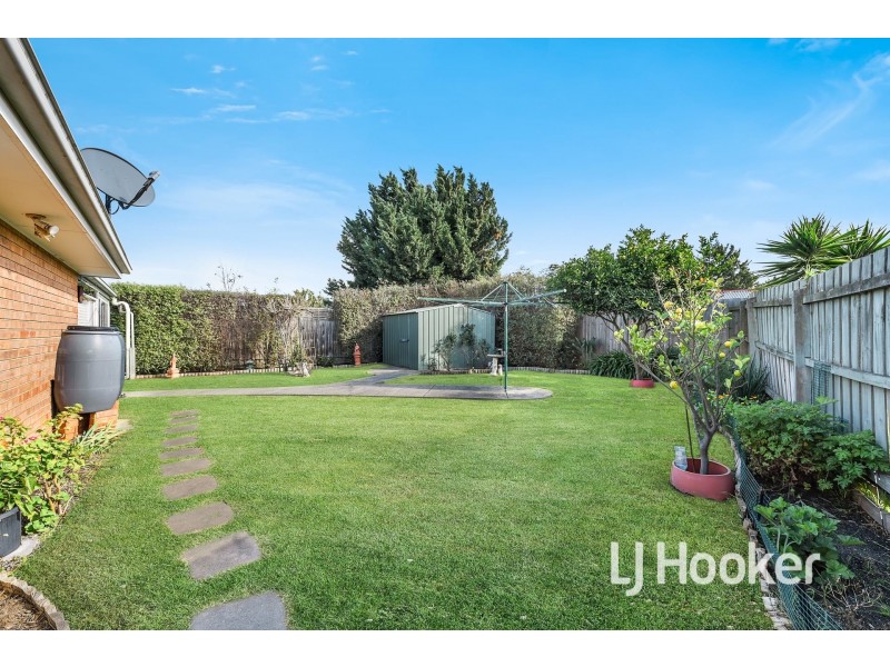 25 Kirkwood Crescent, Hampton Park VIC 3976