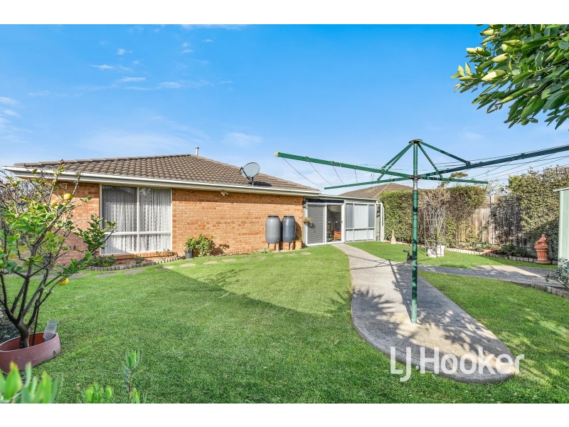 25 Kirkwood Crescent, Hampton Park VIC 3976