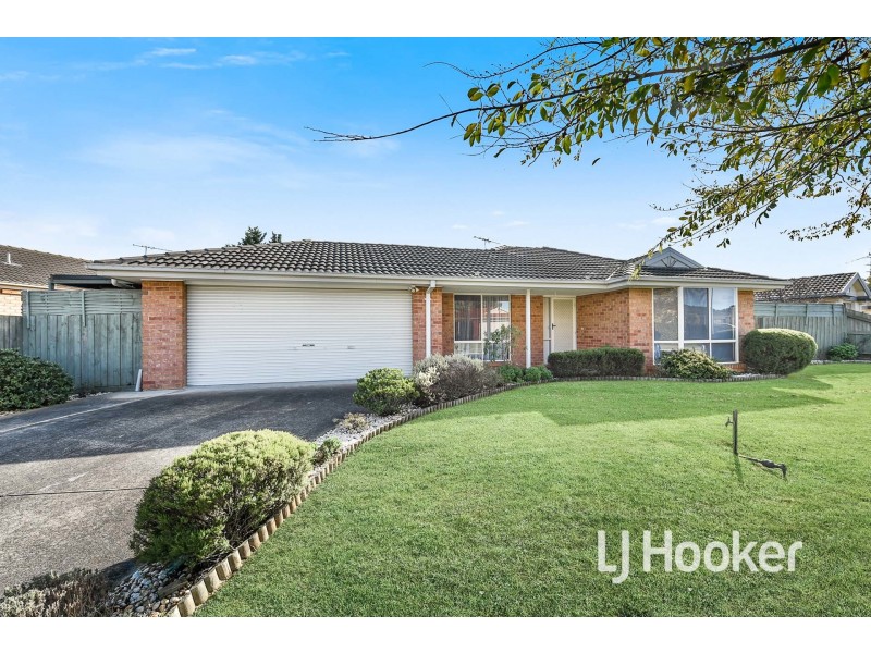 25 Kirkwood Crescent, Hampton Park VIC 3976