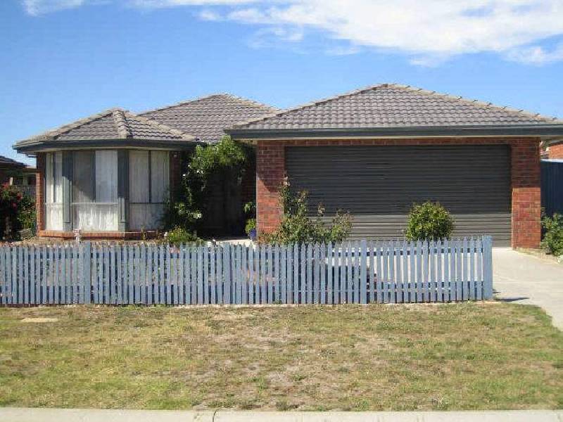 2 Bellflower Place, Hampton Park VIC 3976