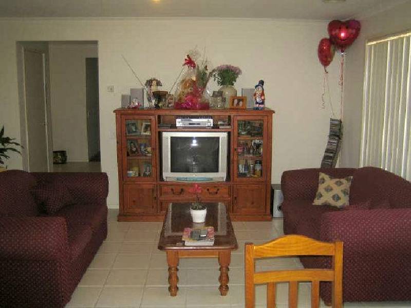 17 Ashcroft Close, Hallam VIC 3803