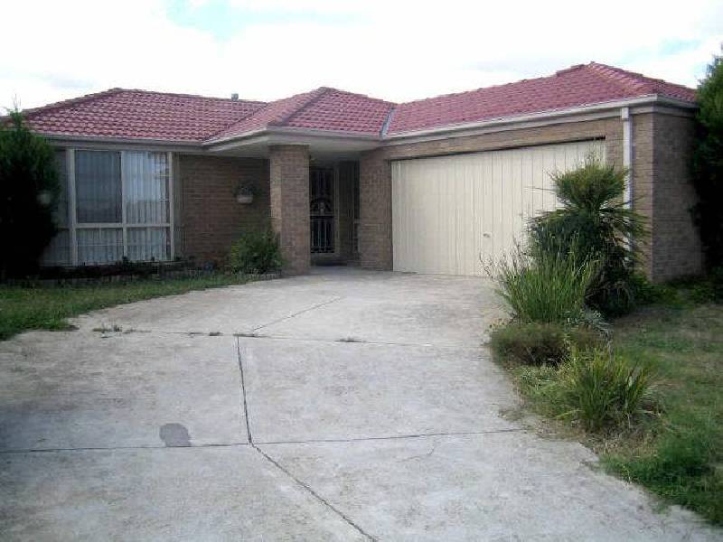 16 Pauline Court, Hallam VIC 3803