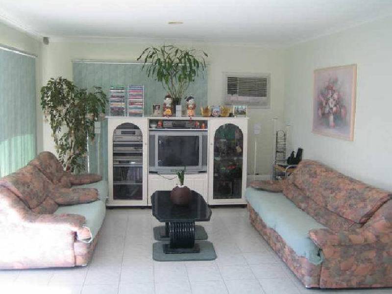 24 Cumberland Chase, Hampton Park VIC 3976