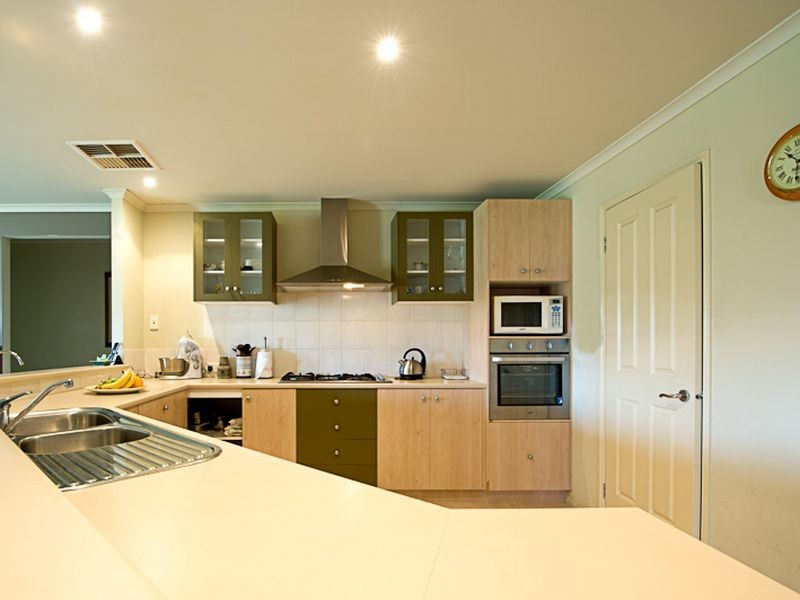 727 Glasscocks Road, Narre Warren South VIC 3805