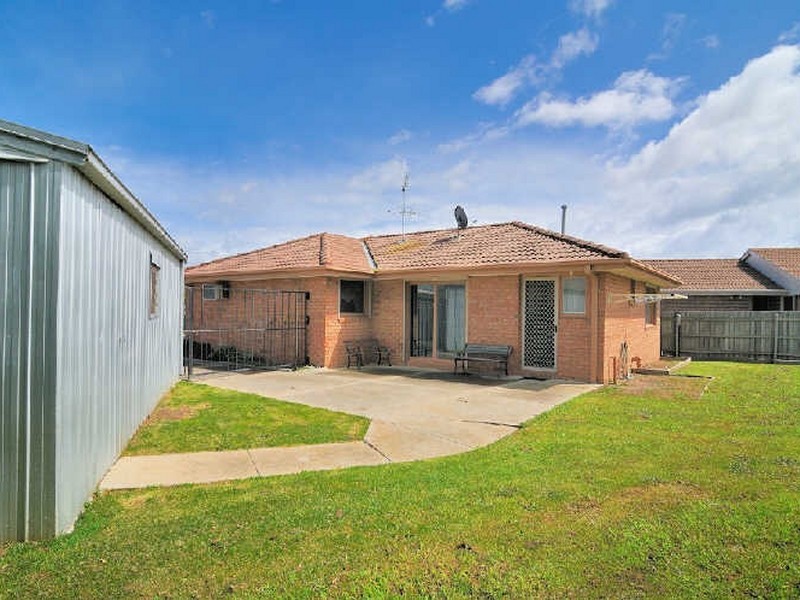 19 Ellindale Close, Hampton Park VIC 3976