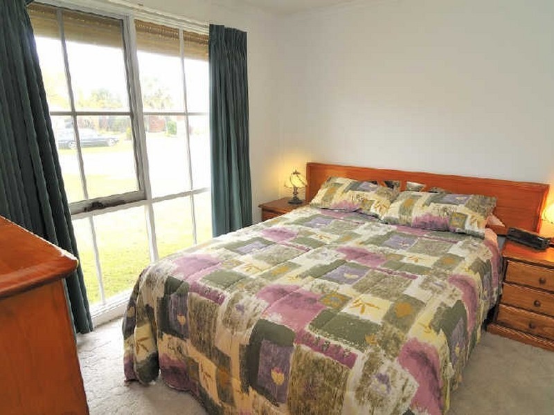 19 Ellindale Close, Hampton Park VIC 3976