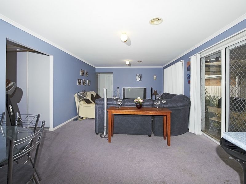 7 Gilmore Crescent, Lynbrook VIC 3975